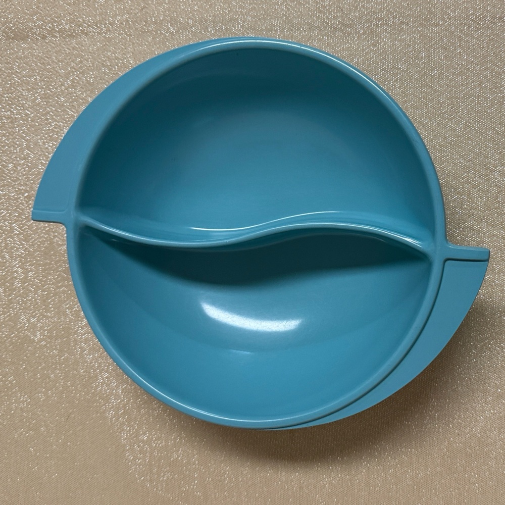 Boonton vintage divided blue melamine bowl.